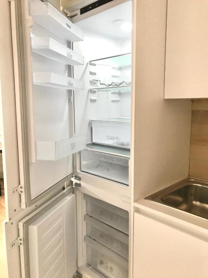 Pine Apartment - A 3M Da Ciclovia Guincho كاسكايس المظهر الخارجي الصورة